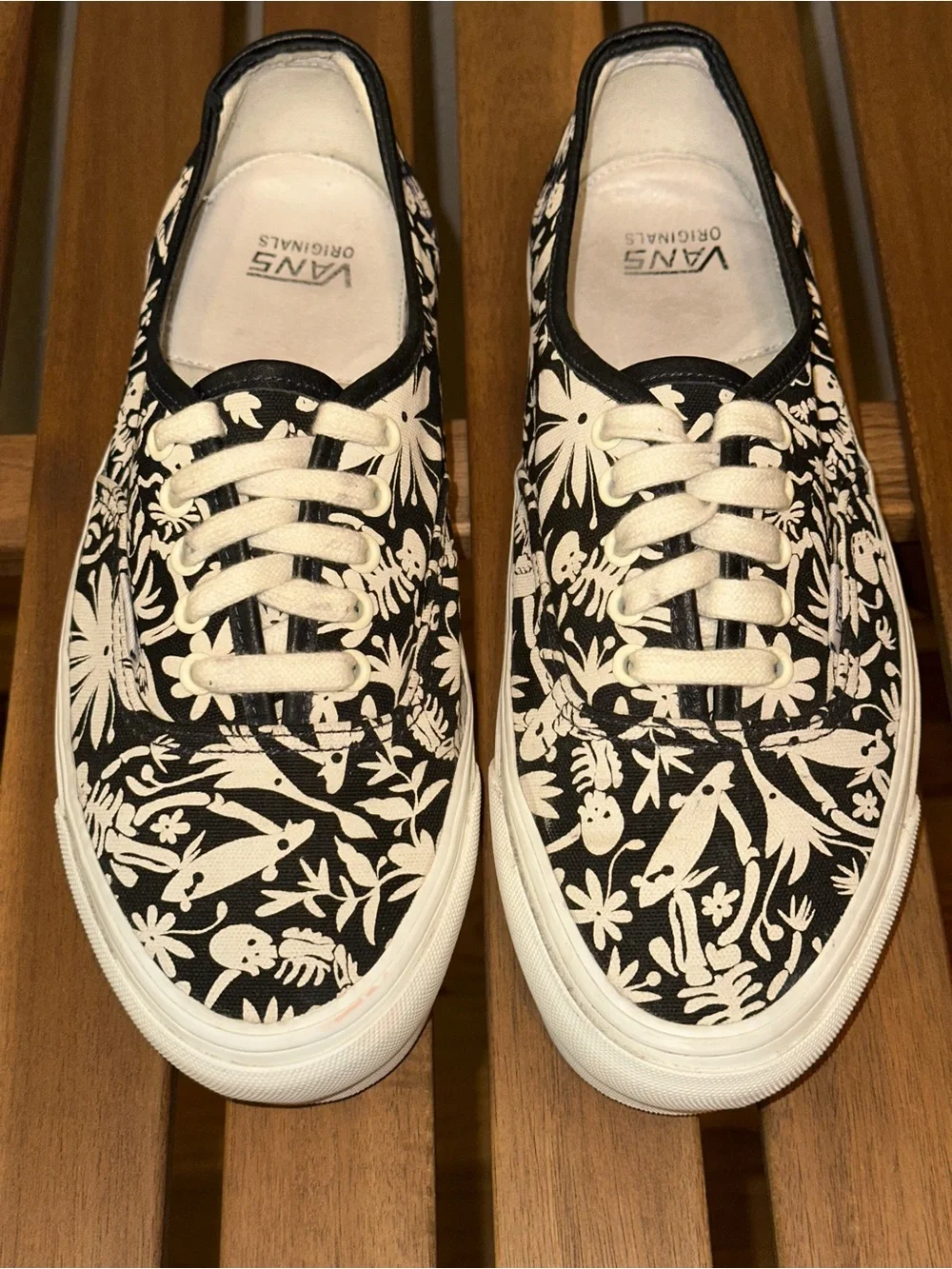 Vans Vault “Paradise”. 
Men US 09/ women US 10.5 - Picture 3 of 10